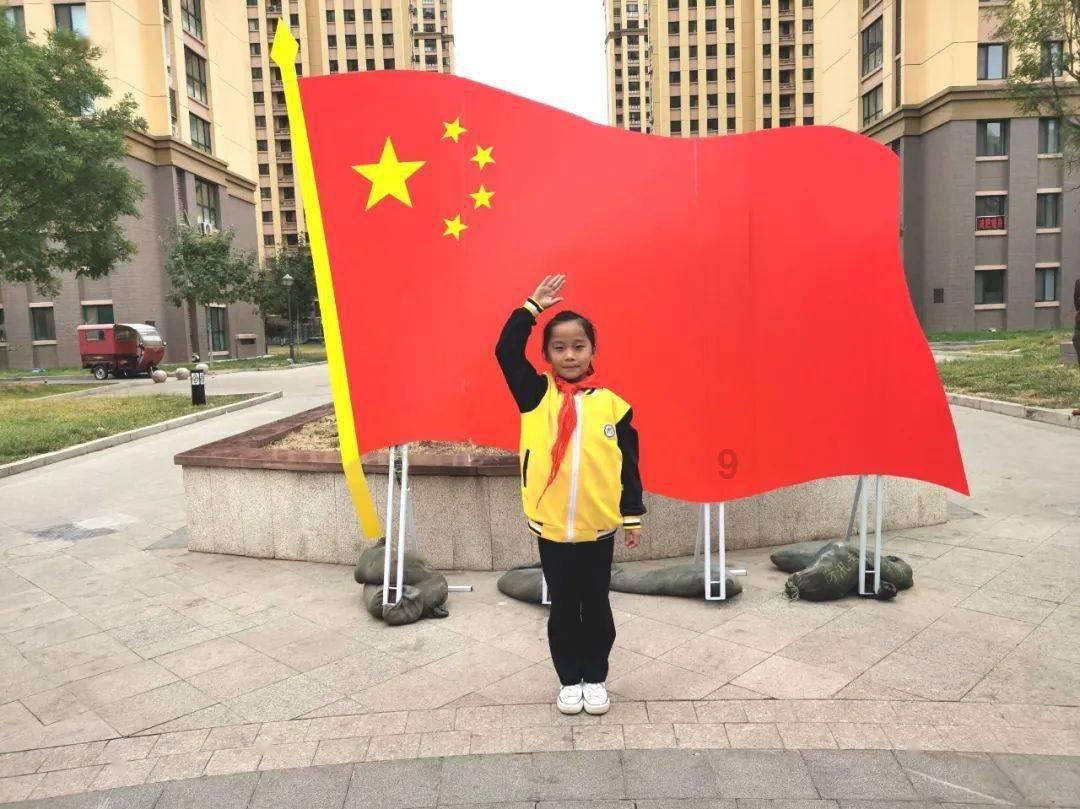 救援网球女孩